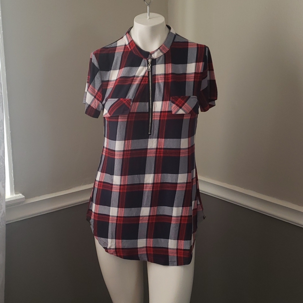 Small women's flannel shirt